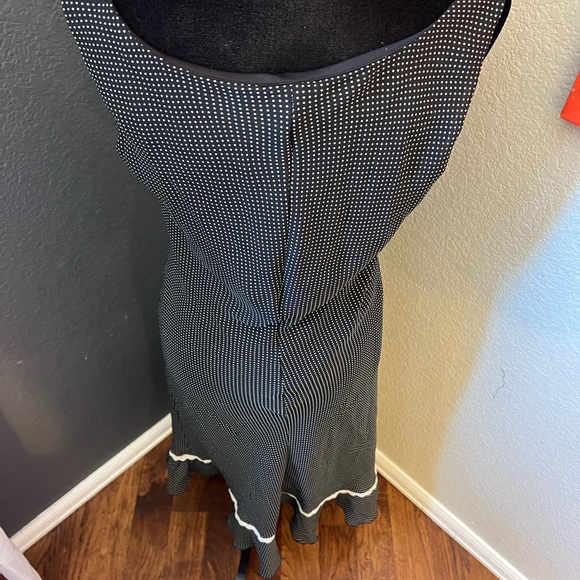 Long dress with small polka dots.  Size 10. - Picture 2 of 3